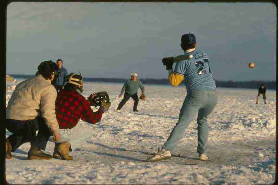 Winter - Corel Professional Photos ></a>
<script language=JavaScript> 
  var txt = 