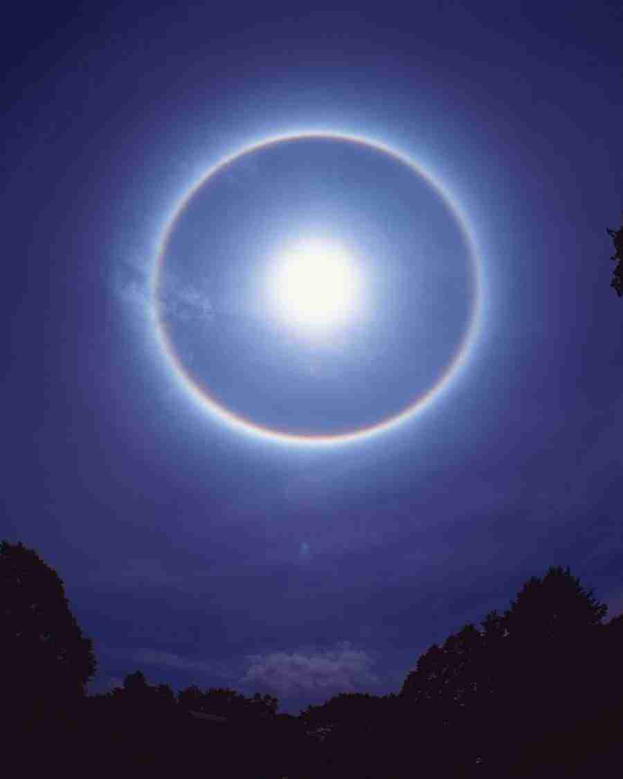 Cloud - DAJ Digital Images ></a>
<script language=JavaScript> 
  var txt = 