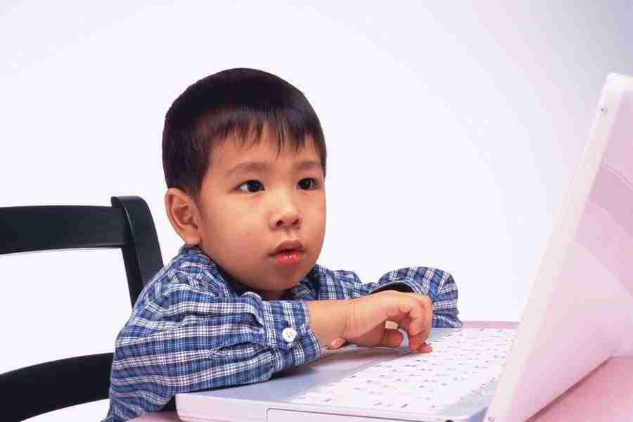 Family - DAJ Digital Images ></a>
<script language=JavaScript> 
  var txt = 