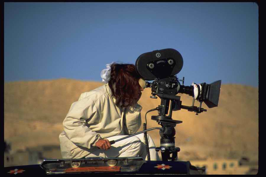 People and Lifestyles 10 - DiAMAR ></a>
<script language=JavaScript> 
  var txt = 