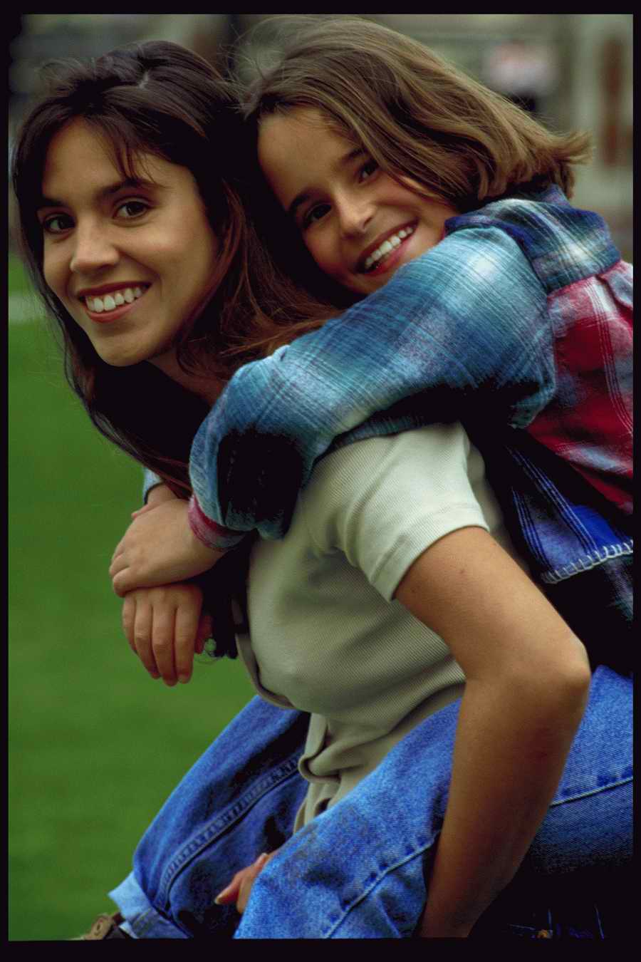 People and Lifestyles 4 - DiAMAR ></a>
<script language=JavaScript> 
  var txt = 