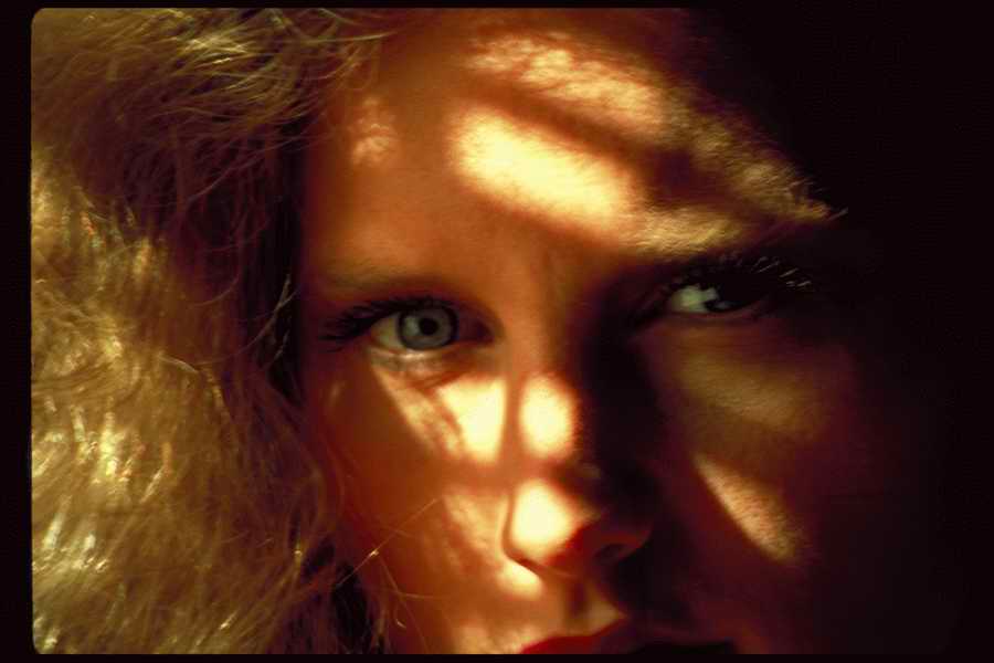 People and Lifestyles 4 - DiAMAR ></a>
<script language=JavaScript> 
  var txt = 