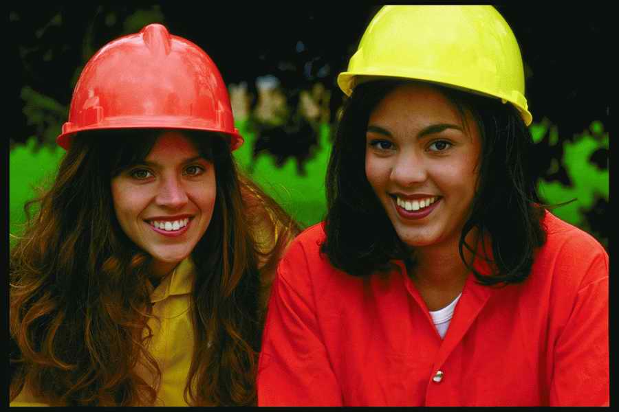 People and Lifestyles 7 - DiAMAR ></a>
<script language=JavaScript> 
  var txt = 