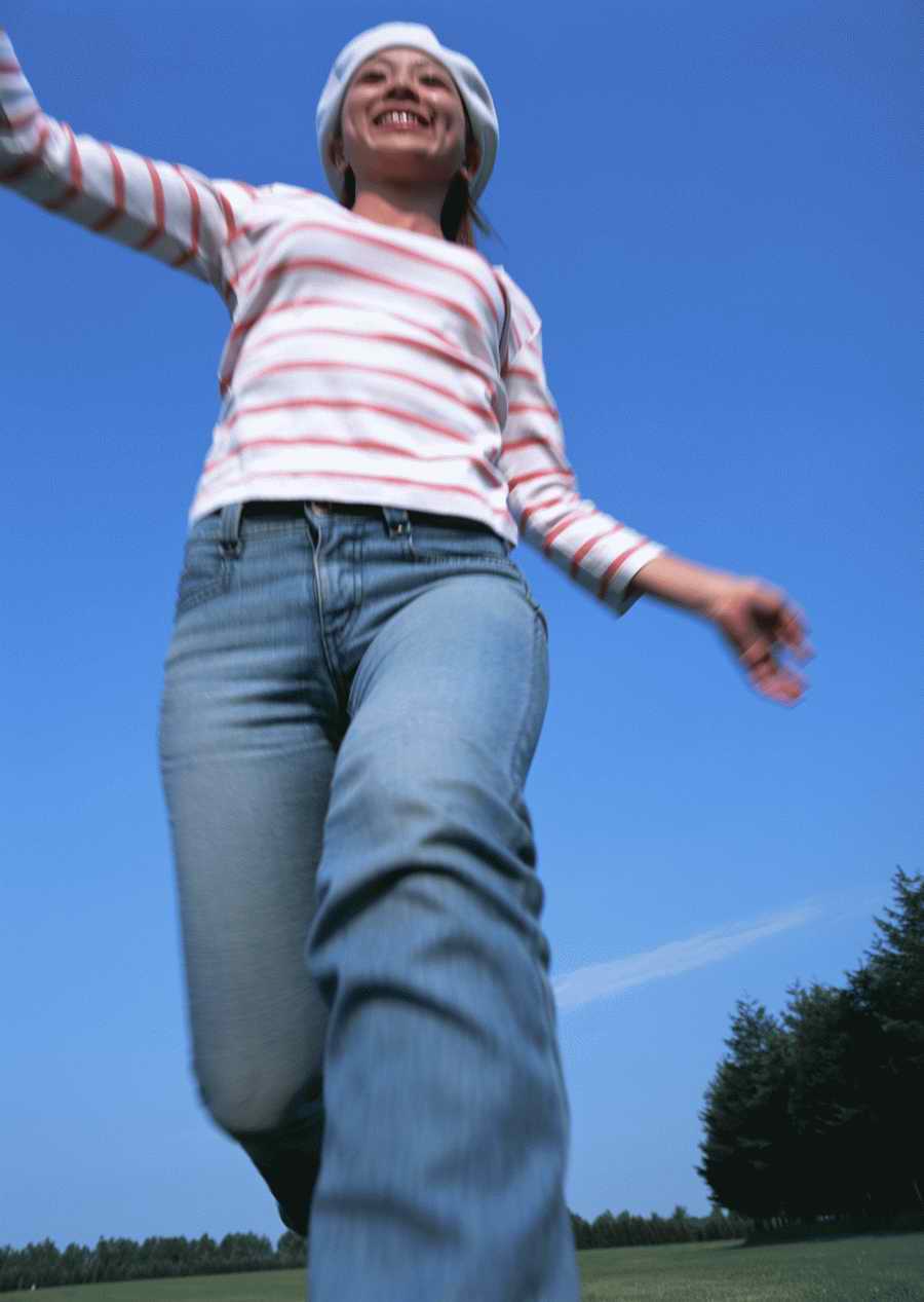 Cheerful Women - Datacraft Sozaijiten  ></a>
<script language=JavaScript> 
  var txt = 