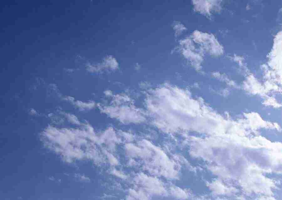 Clouds - Datacraft Sozaijiten  ></a>
<script language=JavaScript> 
  var txt = 
