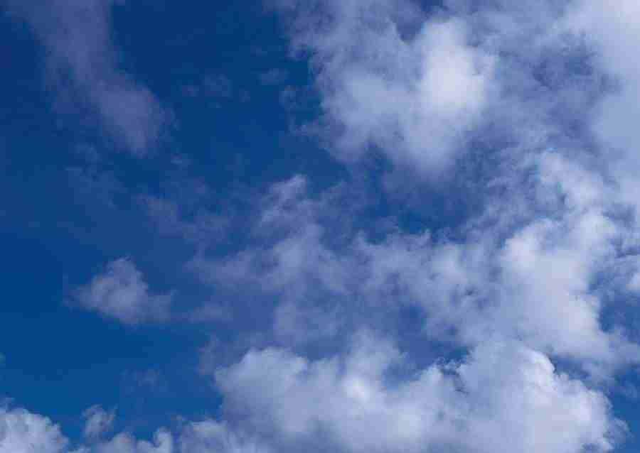 Clouds - Datacraft Sozaijiten  ></a>
<script language=JavaScript> 
  var txt = 