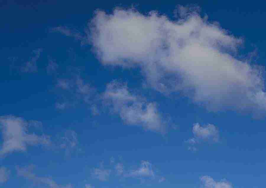 Clouds - Datacraft Sozaijiten  ></a>
<script language=JavaScript> 
  var txt = 
