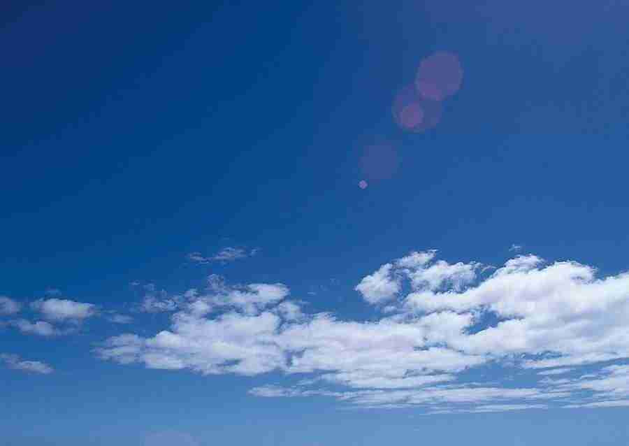 Clouds - Datacraft Sozaijiten  ></a>
<script language=JavaScript> 
  var txt = 