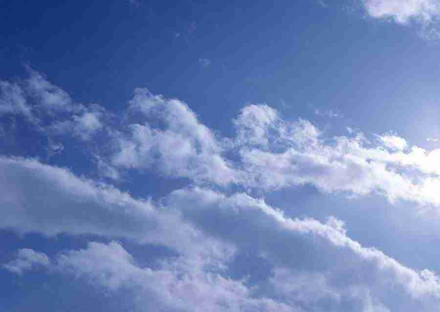 Clouds - Datacraft Sozaijiten  ></a>
<script language=JavaScript> 
  var txt = 