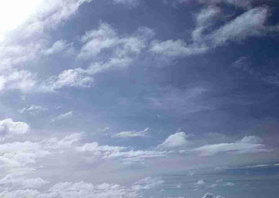 Clouds - Datacraft Sozaijiten  ></a>
<script language=JavaScript> 
  var txt = 