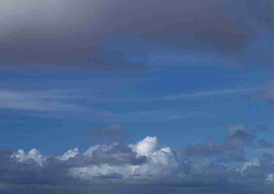 Clouds - Datacraft Sozaijiten  ></a>
<script language=JavaScript> 
  var txt = 
