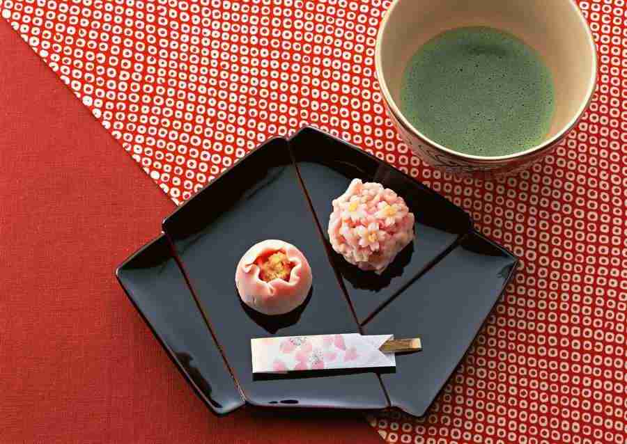 Japanese Yearly Celebrations - Datacraft Sozaijiten  ></a>
<script language=JavaScript> 
  var txt = 