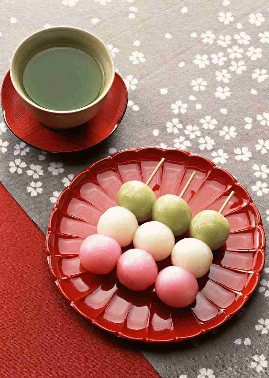 Japanese Yearly Celebrations - Datacraft Sozaijiten  ></a>
<script language=JavaScript> 
  var txt = 