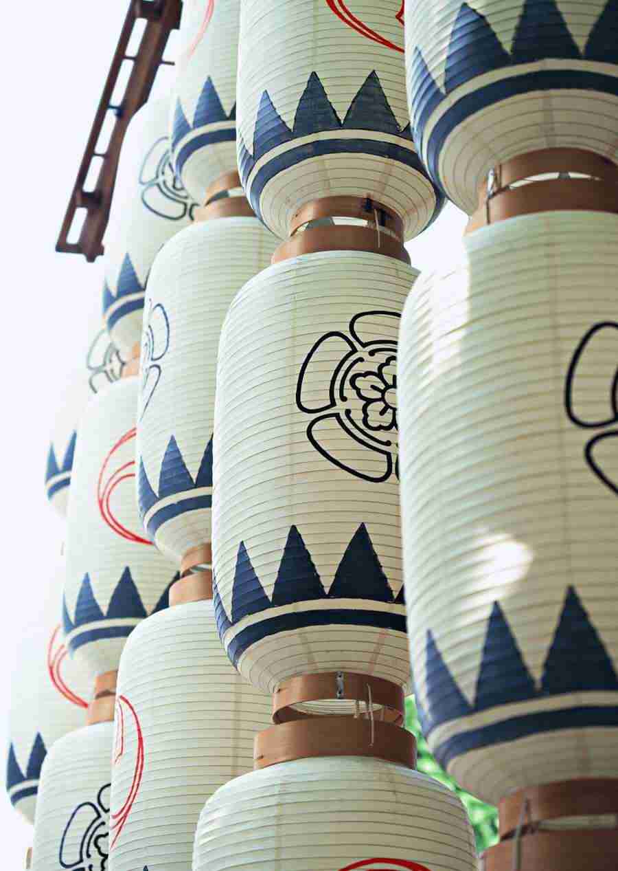 Japanese Yearly Celebrations - Datacraft Sozaijiten  ></a>
<script language=JavaScript> 
  var txt = 