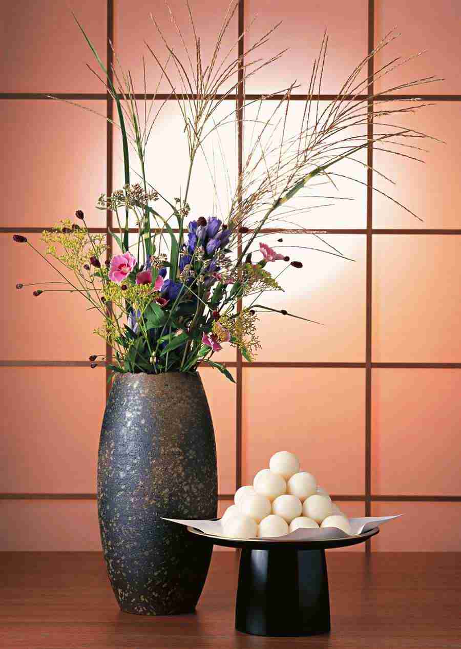 Japanese Yearly Celebrations - Datacraft Sozaijiten  ></a>
<script language=JavaScript> 
  var txt = 