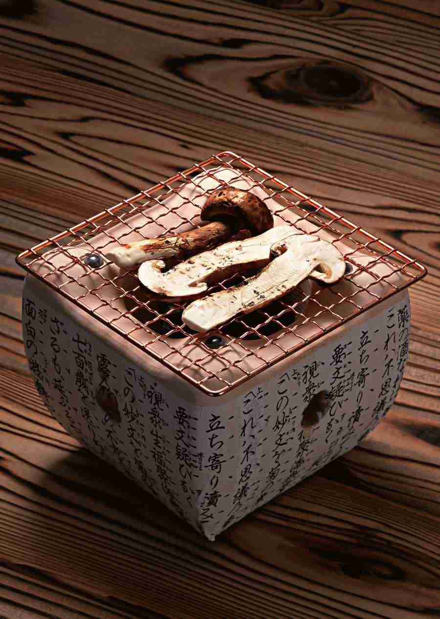 Japanese Yearly Celebrations - Datacraft Sozaijiten  ></a>
<script language=JavaScript> 
  var txt = 