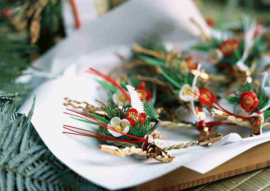 Japanese Yearly Celebrations - Datacraft Sozaijiten  ></a>
<script language=JavaScript> 
  var txt = 