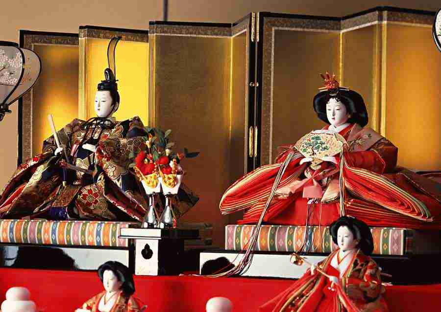 Japanese Yearly Celebrations - Datacraft Sozaijiten  ></a>
<script language=JavaScript> 
  var txt = 