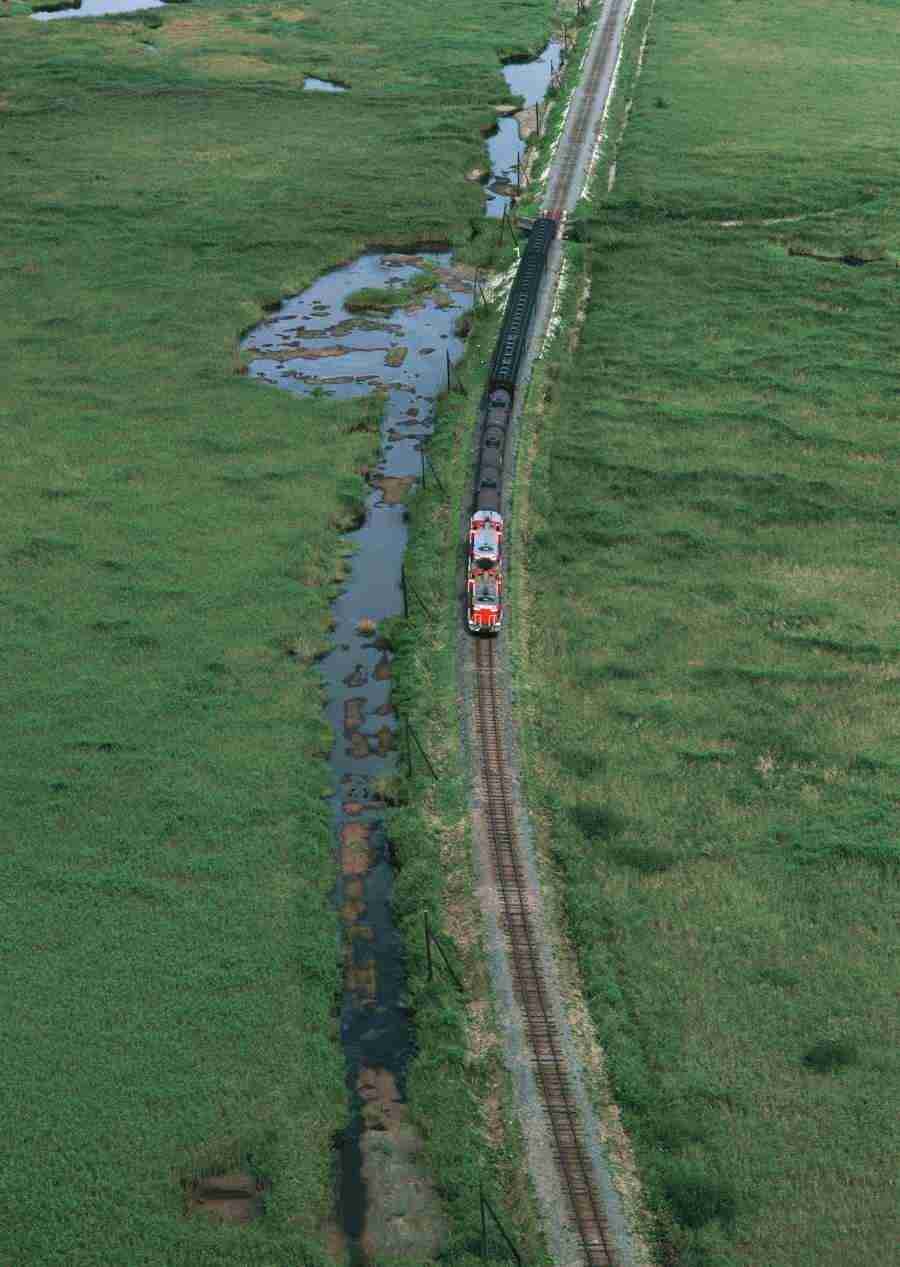 Landscapes Featuring Roads - Datacraft Sozaijiten  ></a>
<script language=JavaScript> 
  var txt = 