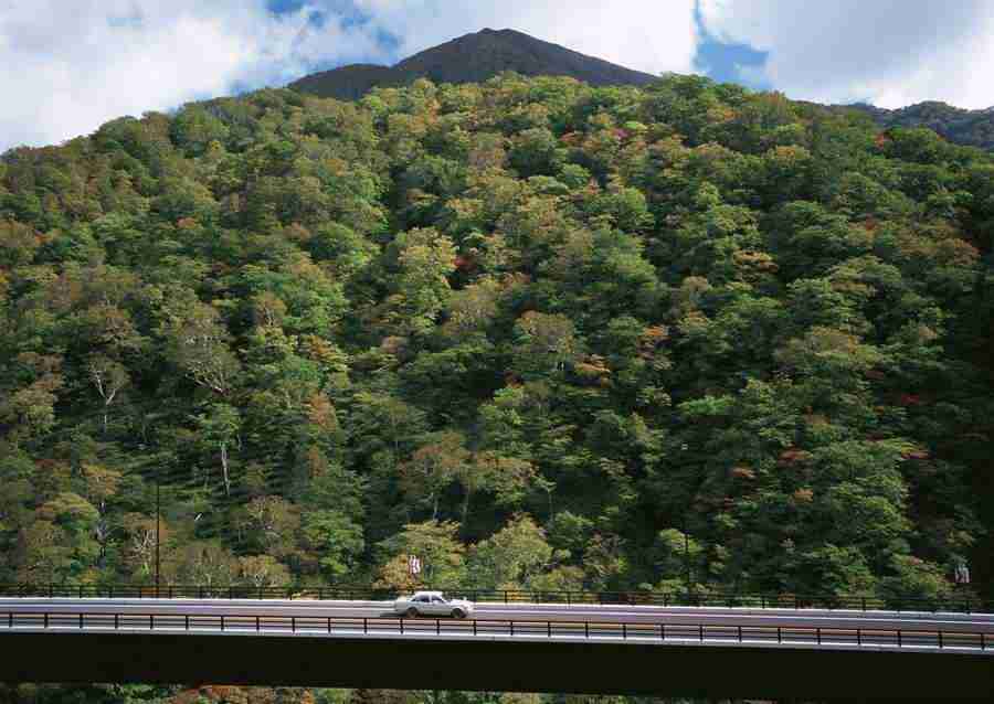 Landscapes Featuring Roads - Datacraft Sozaijiten  ></a>
<script language=JavaScript> 
  var txt = 