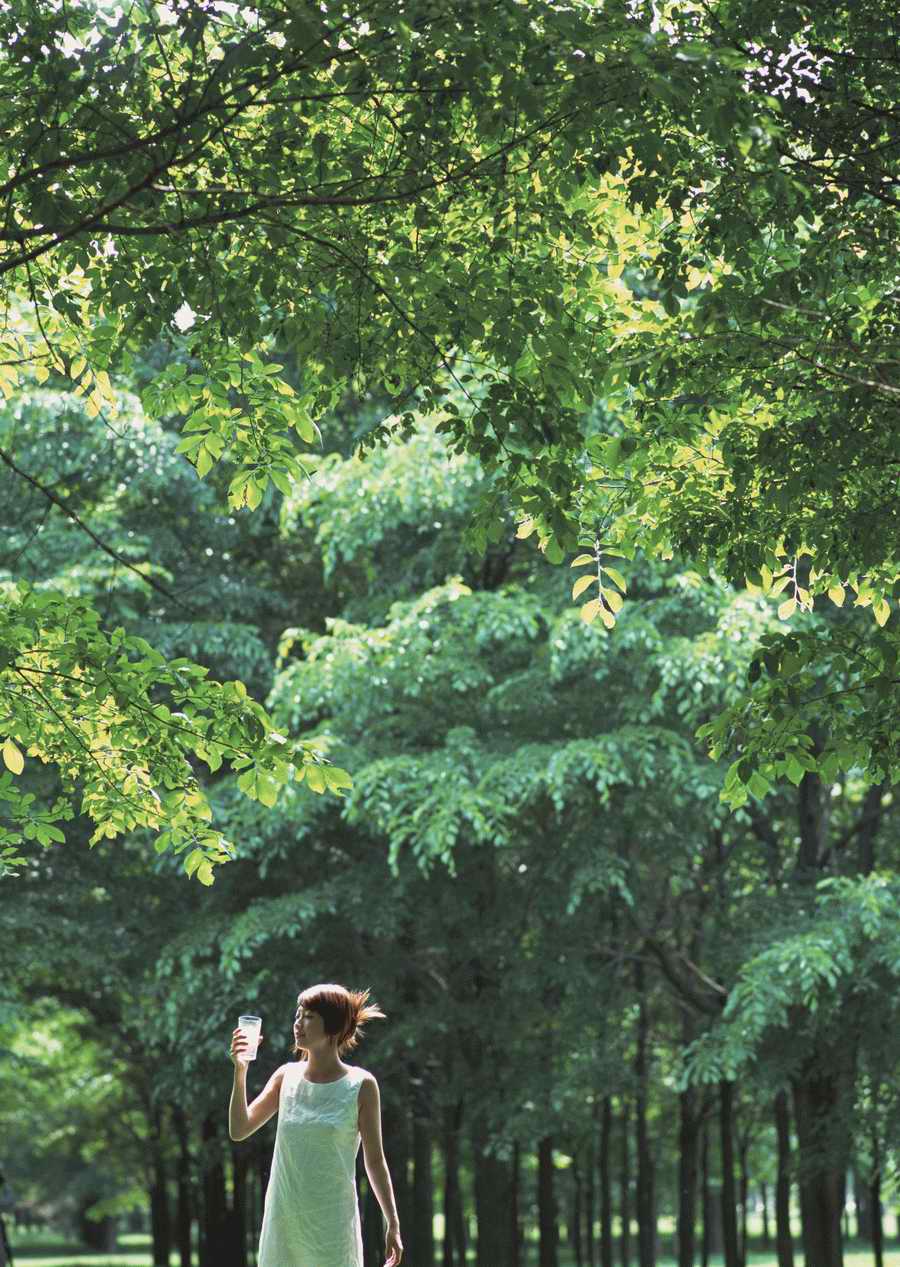 Leisure Time in the Meadow - Datacraft Sozaijiten  ></a>
<script language=JavaScript> 
  var txt = 