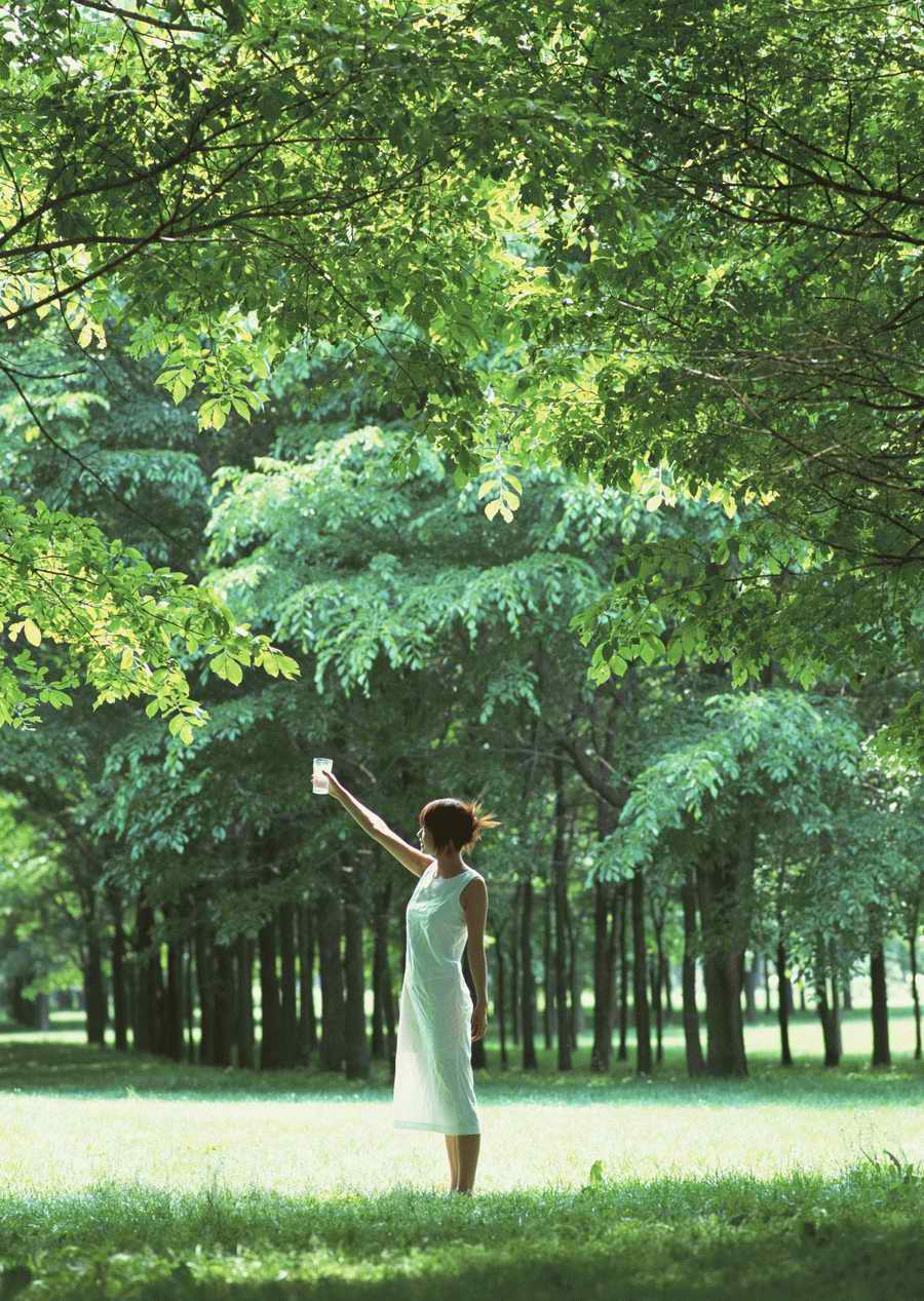 Leisure Time in the Meadow - Datacraft Sozaijiten  ></a>
<script language=JavaScript> 
  var txt = 