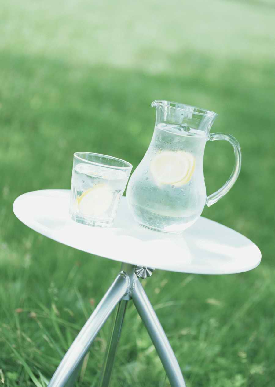 Leisure Time in the Meadow - Datacraft Sozaijiten  ></a>
<script language=JavaScript> 
  var txt = 