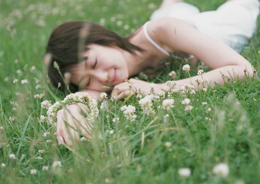 Leisure Time in the Meadow - Datacraft Sozaijiten  ></a>
<script language=JavaScript> 
  var txt = 