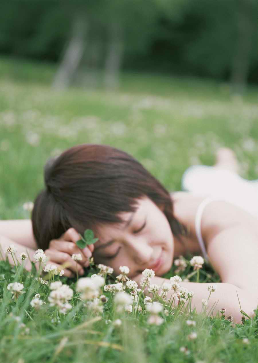 Leisure Time in the Meadow - Datacraft Sozaijiten  ></a>
<script language=JavaScript> 
  var txt = 