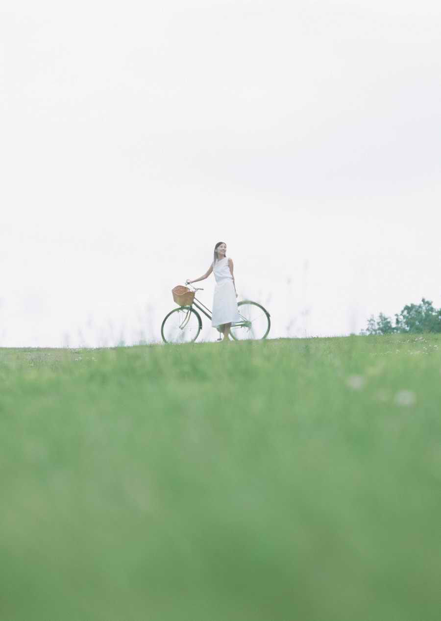 Leisure Time in the Meadow - Datacraft Sozaijiten  ></a>
<script language=JavaScript> 
  var txt = 