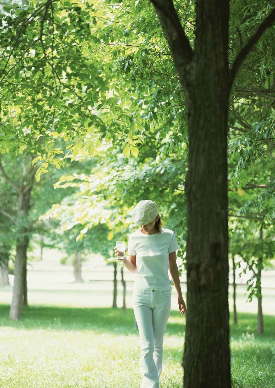 Leisure Time in the Meadow - Datacraft Sozaijiten  ></a>
<script language=JavaScript> 
  var txt = 