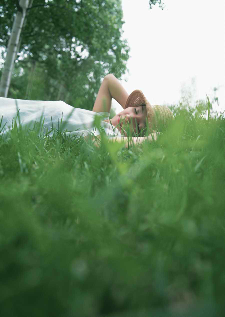 Leisure Time in the Meadow - Datacraft Sozaijiten  ></a>
<script language=JavaScript> 
  var txt = 