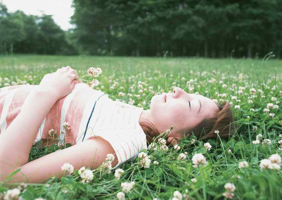 Leisure Time in the Meadow - Datacraft Sozaijiten  ></a>
<script language=JavaScript> 
  var txt = 