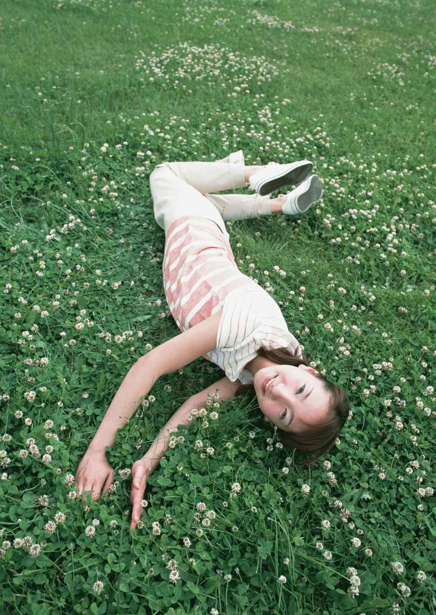 Leisure Time in the Meadow - Datacraft Sozaijiten  ></a>
<script language=JavaScript> 
  var txt = 