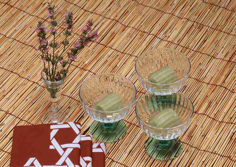 Summer Lifestyles And Nature - Datacraft Sozaijiten  ></a>
<script language=JavaScript> 
  var txt = 