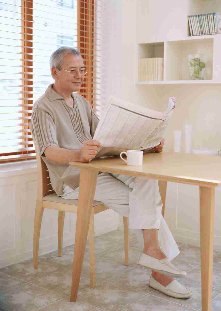 Seniors Leisure Time - Datacraft Sozaijiten  ></a>
<script language=JavaScript> 
  var txt = 