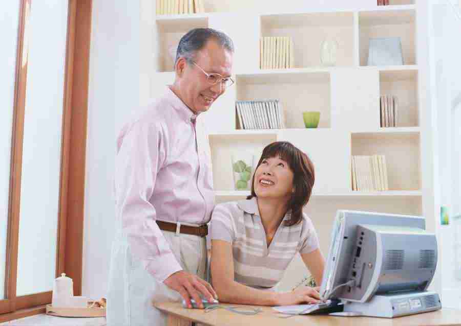 Seniors Leisure Time - Datacraft Sozaijiten  ></a>
<script language=JavaScript> 
  var txt = 