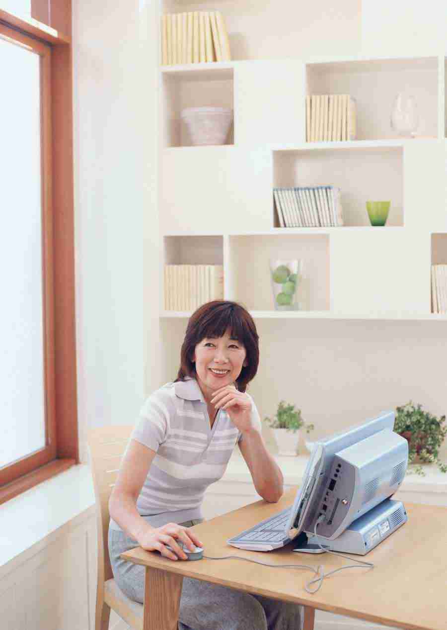 Seniors Leisure Time - Datacraft Sozaijiten  ></a>
<script language=JavaScript> 
  var txt = 