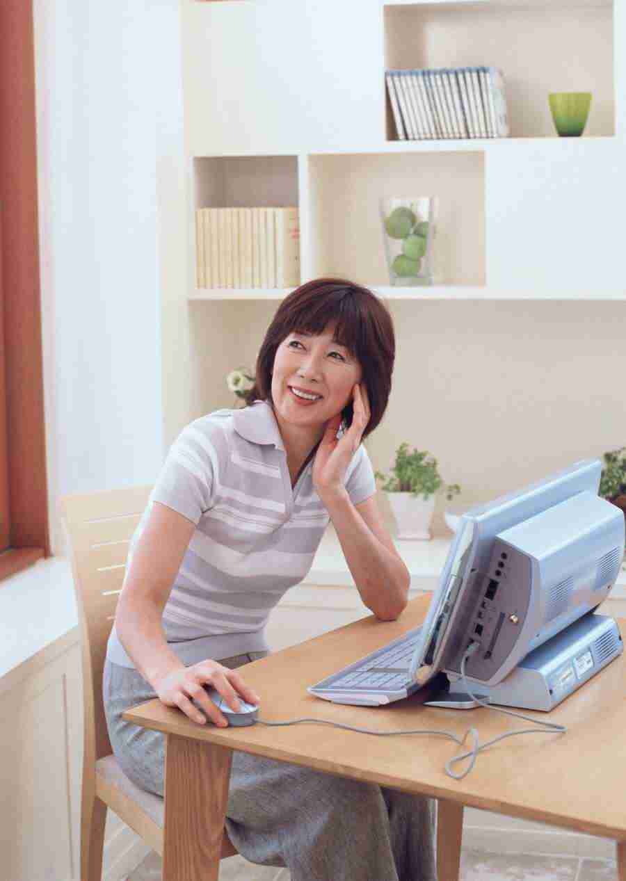 Seniors Leisure Time - Datacraft Sozaijiten  ></a>
<script language=JavaScript> 
  var txt = 