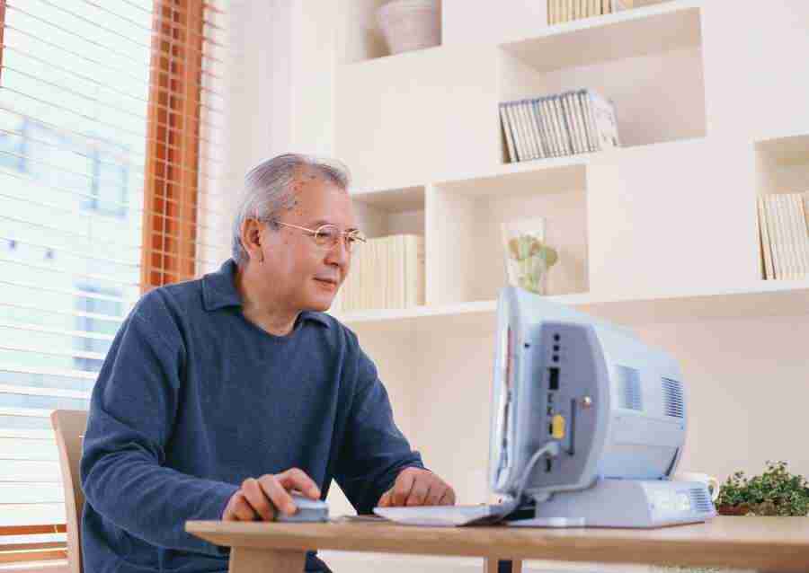 Seniors Leisure Time - Datacraft Sozaijiten  ></a>
<script language=JavaScript> 
  var txt = 