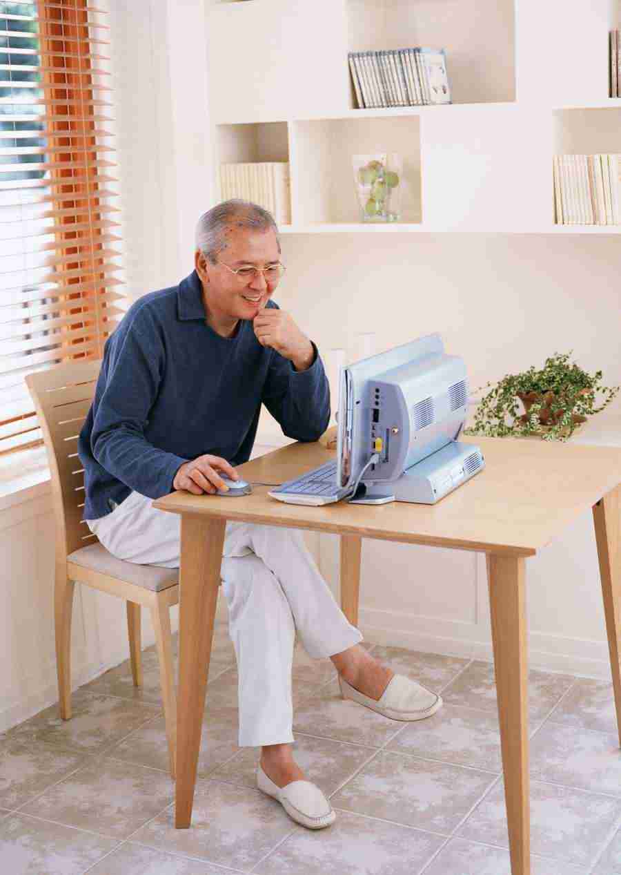 Seniors Leisure Time - Datacraft Sozaijiten  ></a>
<script language=JavaScript> 
  var txt = 