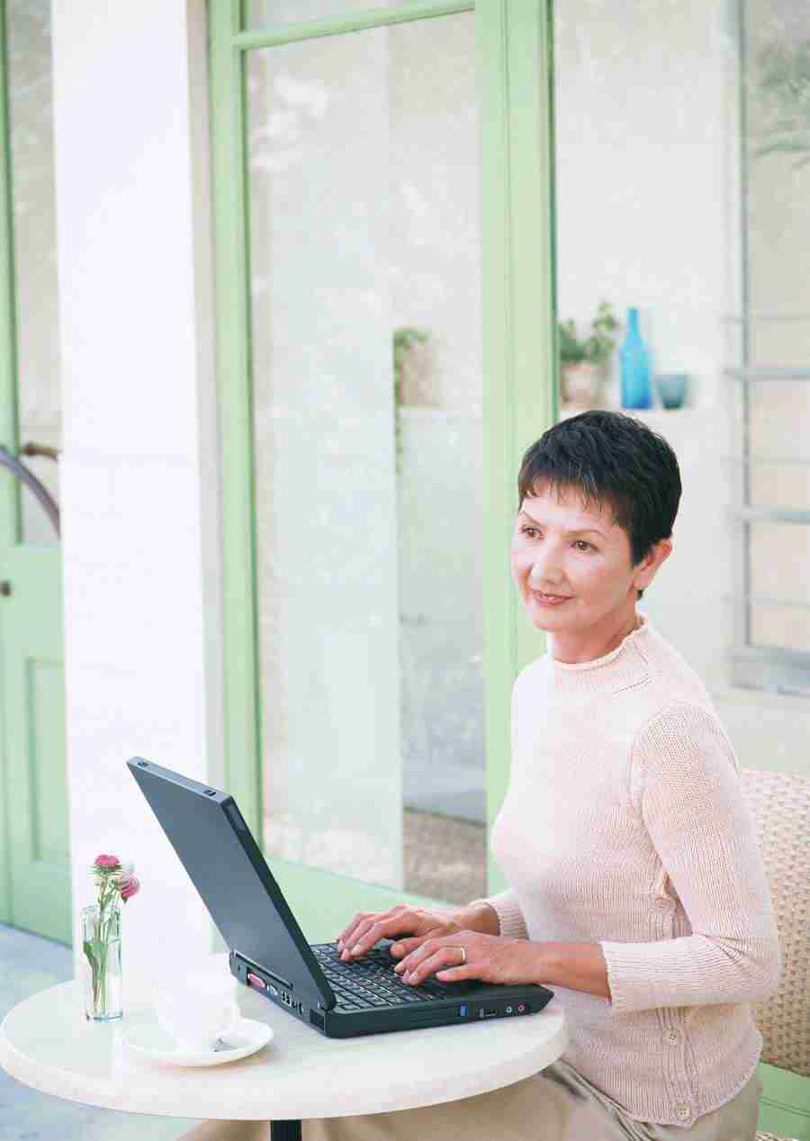 Seniors Leisure Time - Datacraft Sozaijiten  ></a>
<script language=JavaScript> 
  var txt = 