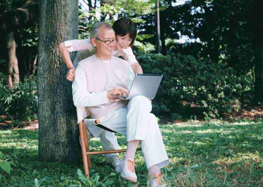 Seniors Leisure Time - Datacraft Sozaijiten  ></a>
<script language=JavaScript> 
  var txt = 