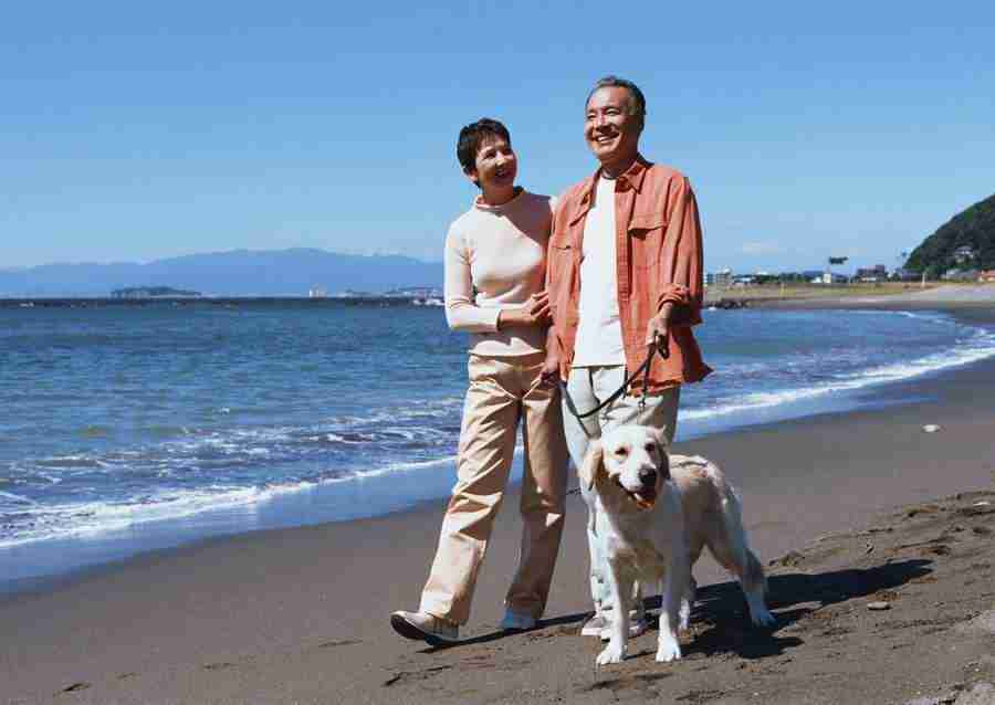 Seniors on Holiday - Datacraft Sozaijiten  ></a>
<script language=JavaScript> 
  var txt = 