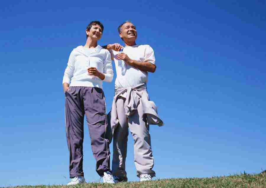 Seniors on Holiday - Datacraft Sozaijiten  ></a>
<script language=JavaScript> 
  var txt = 