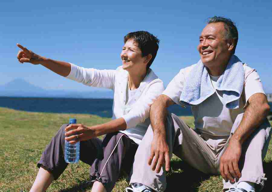 Seniors on Holiday - Datacraft Sozaijiten  ></a>
<script language=JavaScript> 
  var txt = 