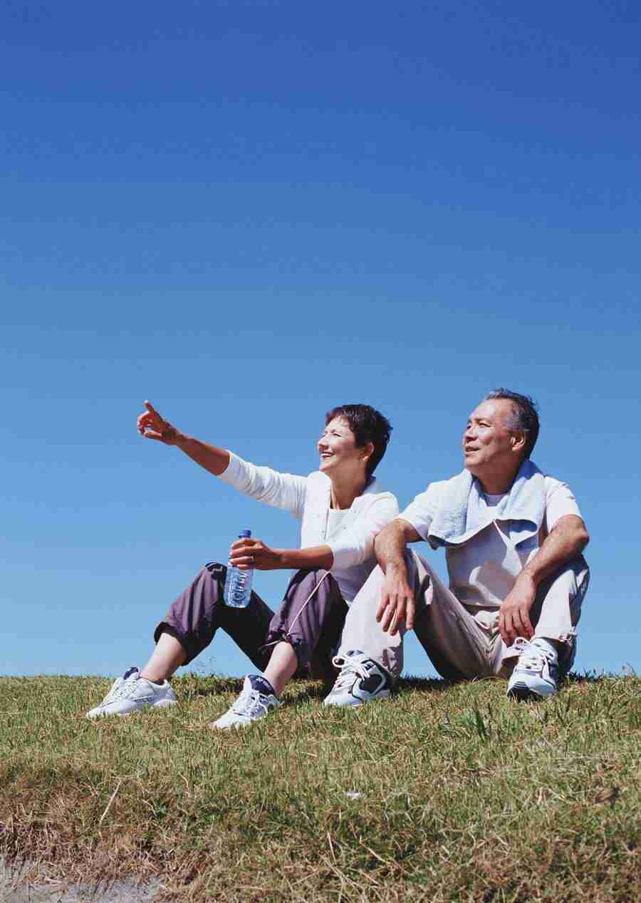 Seniors on Holiday - Datacraft Sozaijiten  ></a>
<script language=JavaScript> 
  var txt = 