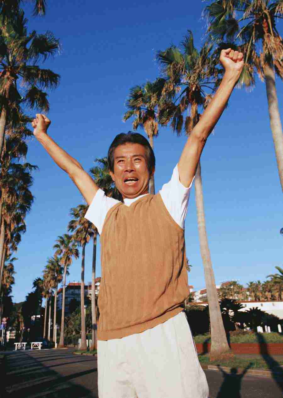 Seniors on Holiday - Datacraft Sozaijiten  ></a>
<script language=JavaScript> 
  var txt = 