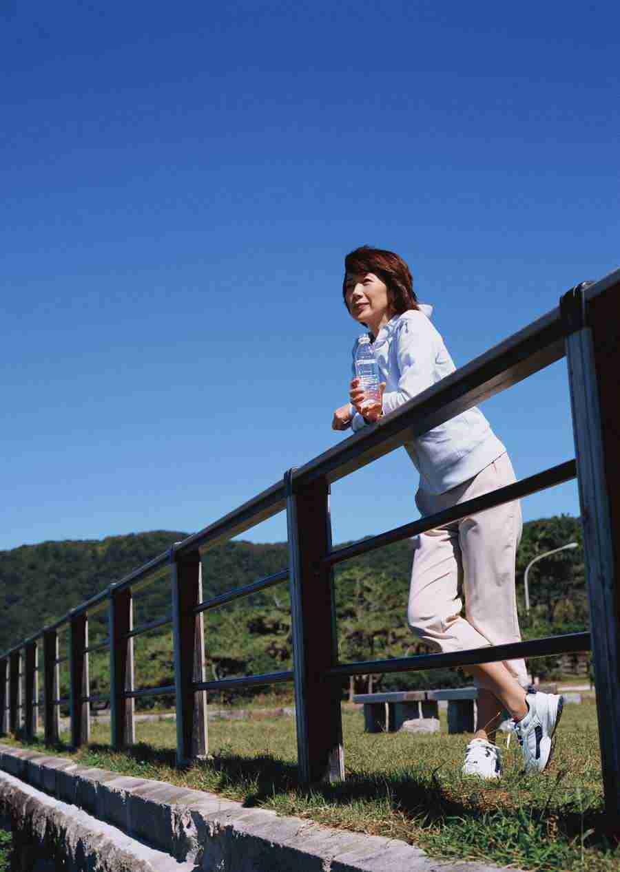 Seniors on Holiday - Datacraft Sozaijiten  ></a>
<script language=JavaScript> 
  var txt = 