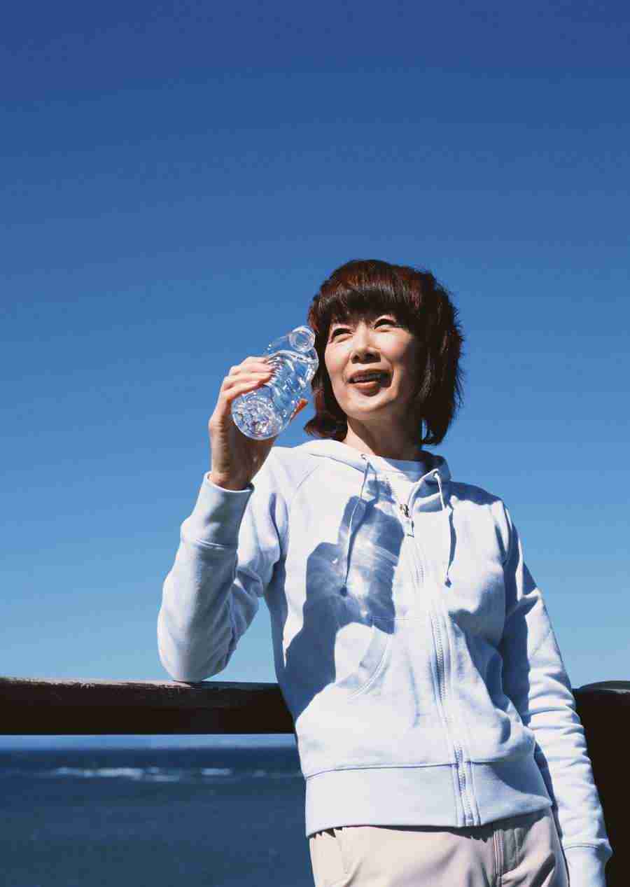 Seniors on Holiday - Datacraft Sozaijiten  ></a>
<script language=JavaScript> 
  var txt = 